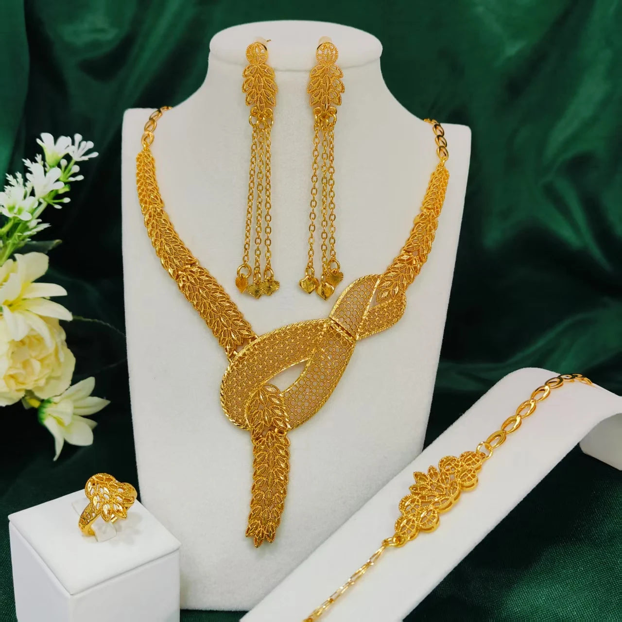 Fine Dubai 24k Gold Color Jewelry Set For Women Luxury Unique Pendant Necklace Earrings Weddings Gifts Party Accessory