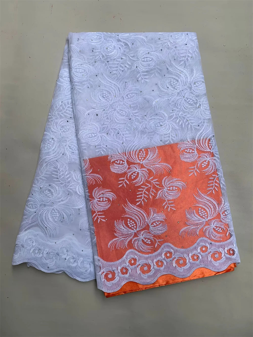 White And Black Lace Fabric Hot Selling African Tulle Lace Fabric 5 Yards Nigerian Lace For Wwomen Dress