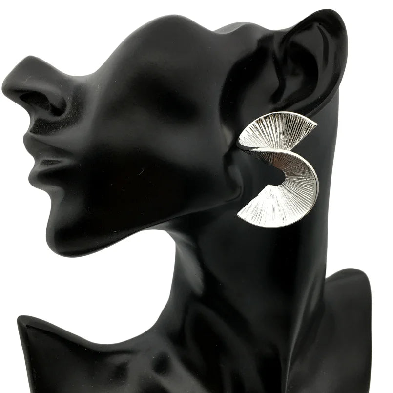 KDLUN African Bib Torques Chokers Necklaces For Women Statement Metal Geometric Collar Necklace Indian Jewelry Boho Design