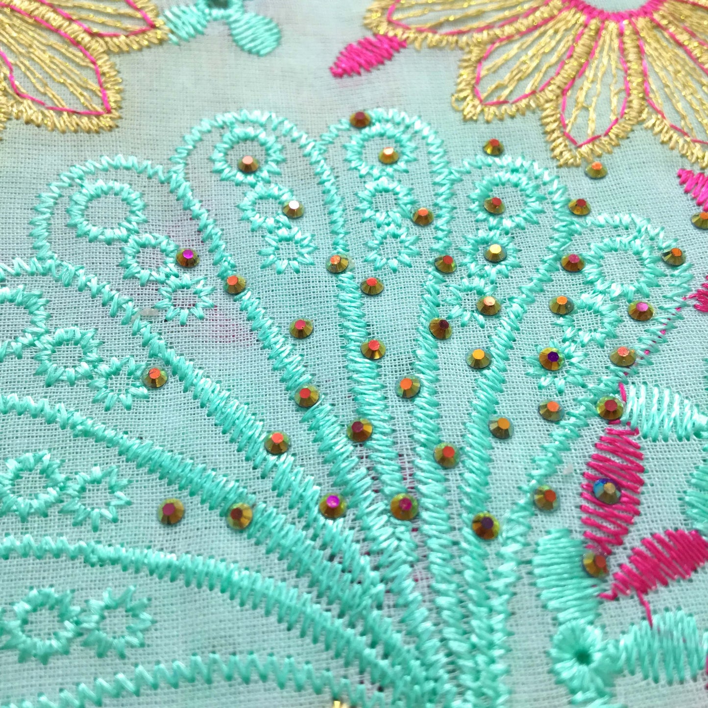 2024 African Cotton Lace Fabric High Quality Nigerian Stones Cotton Lace Fabric Swiss Voile Lace For Women Wedding Dress TY3806