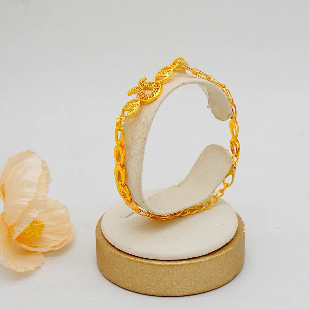 Arabic Women Gold Color Jewelry Sets Featured Round Pendant Earrings Rings Bracelets Suitable for Wedding Banquets Parties