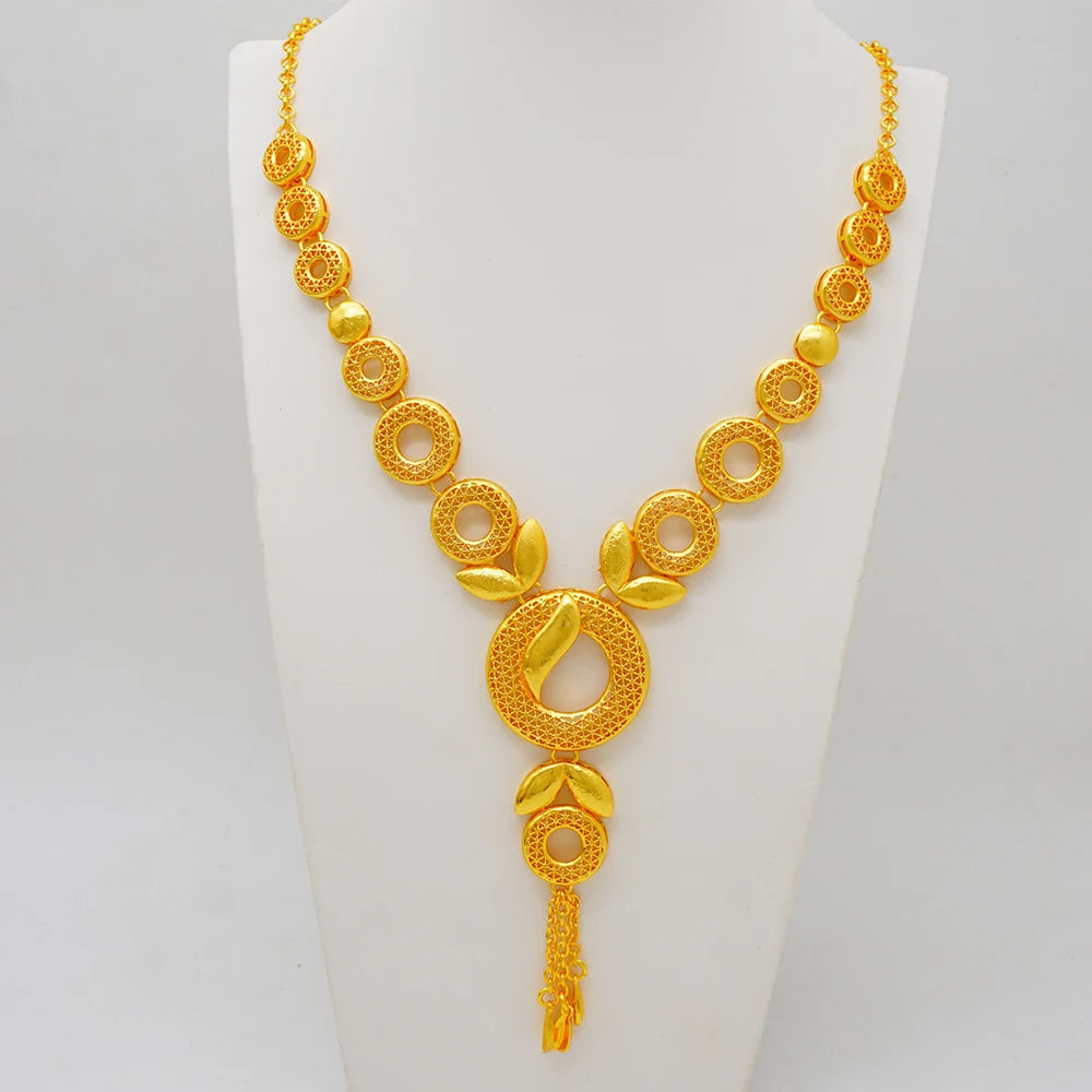 Arabic Women Gold Color Jewelry Sets Featured Round Pendant Earrings Rings Bracelets Suitable for Wedding Banquets Parties