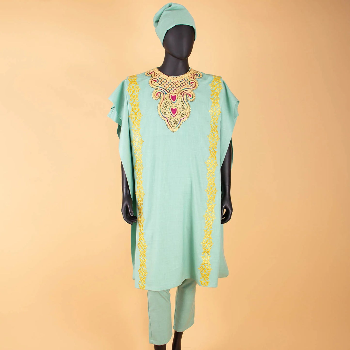 African Men`s Clothing Embroidery Agbada Shirts Pants and Hats 4 Piece Set Traditional Garments for Wedding Evening A2216066