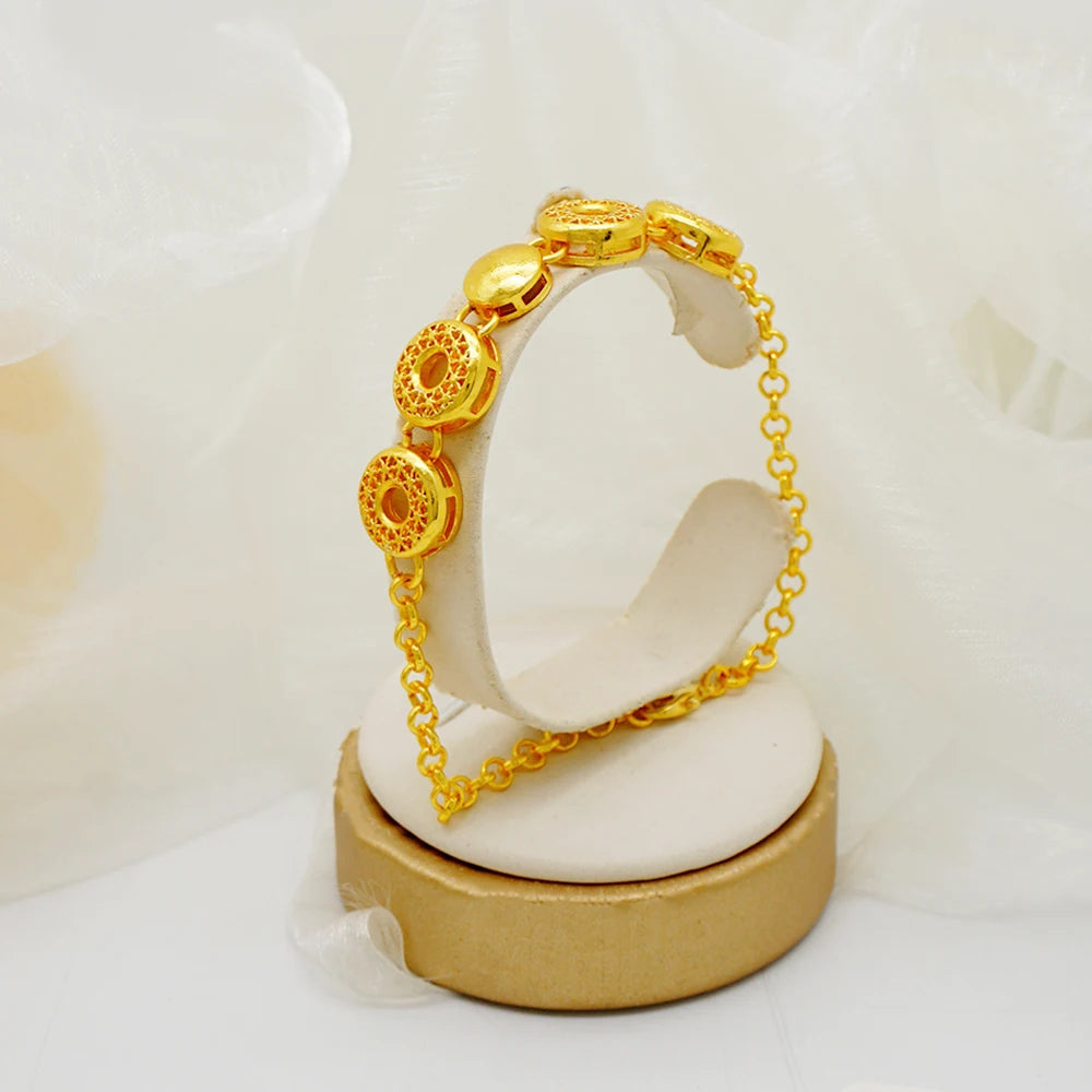 Arabic Women Gold Color Jewelry Sets Featured Round Pendant Earrings Rings Bracelets Suitable for Wedding Banquets Parties