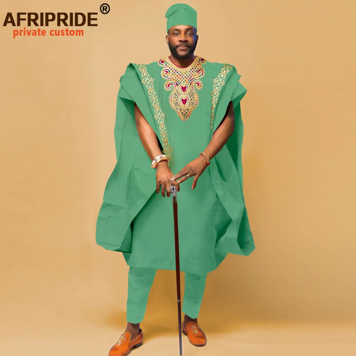 African Men`s Clothing Embroidery Agbada Shirts Pants and Hats 4 Piece Set Traditional Garments for Wedding Evening A2216066