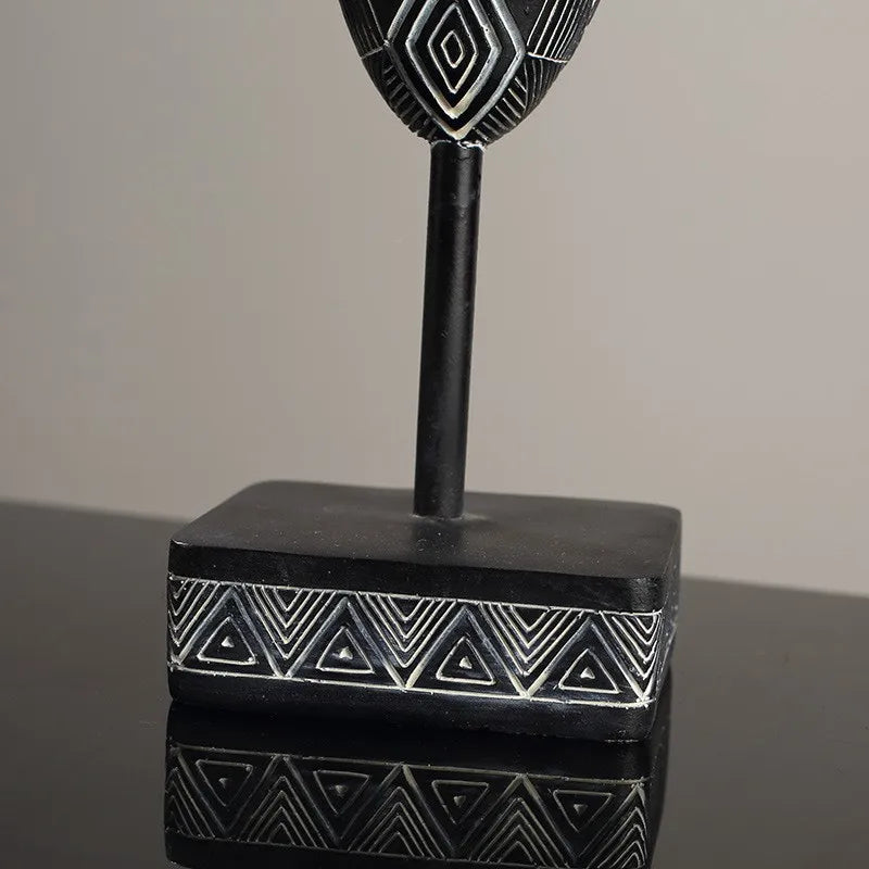 African Style Face Mask Ornament Sculpture Decoration Resin Arts And Crafts Originality Pattern Carving Retro With Base For Home